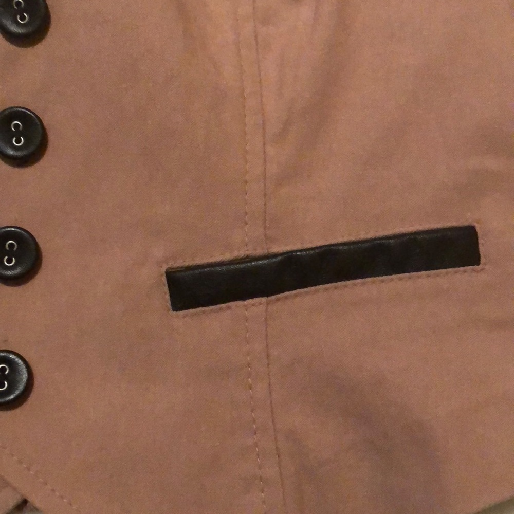 Top - Picture 2 of 4